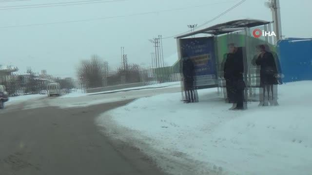 Doğu Anadolu Bölgesi'nde kar ve soğuk hava etkili oluyor