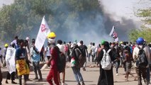 Sudan'da sivil yönetim ve siyasi tutukluların salınması talebiyle gösteriler