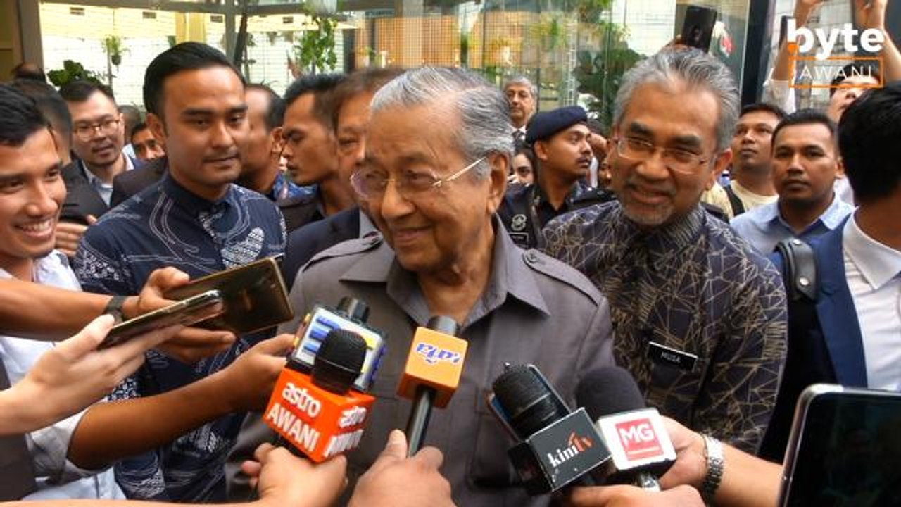 Tun M minat Hulk!