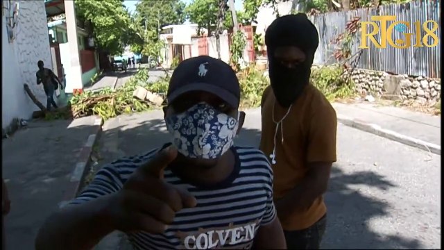 Mouvman pwotestasyon kèk abitan nan divès zòn rejyon metwopolitèn lan kont ensekirite a.