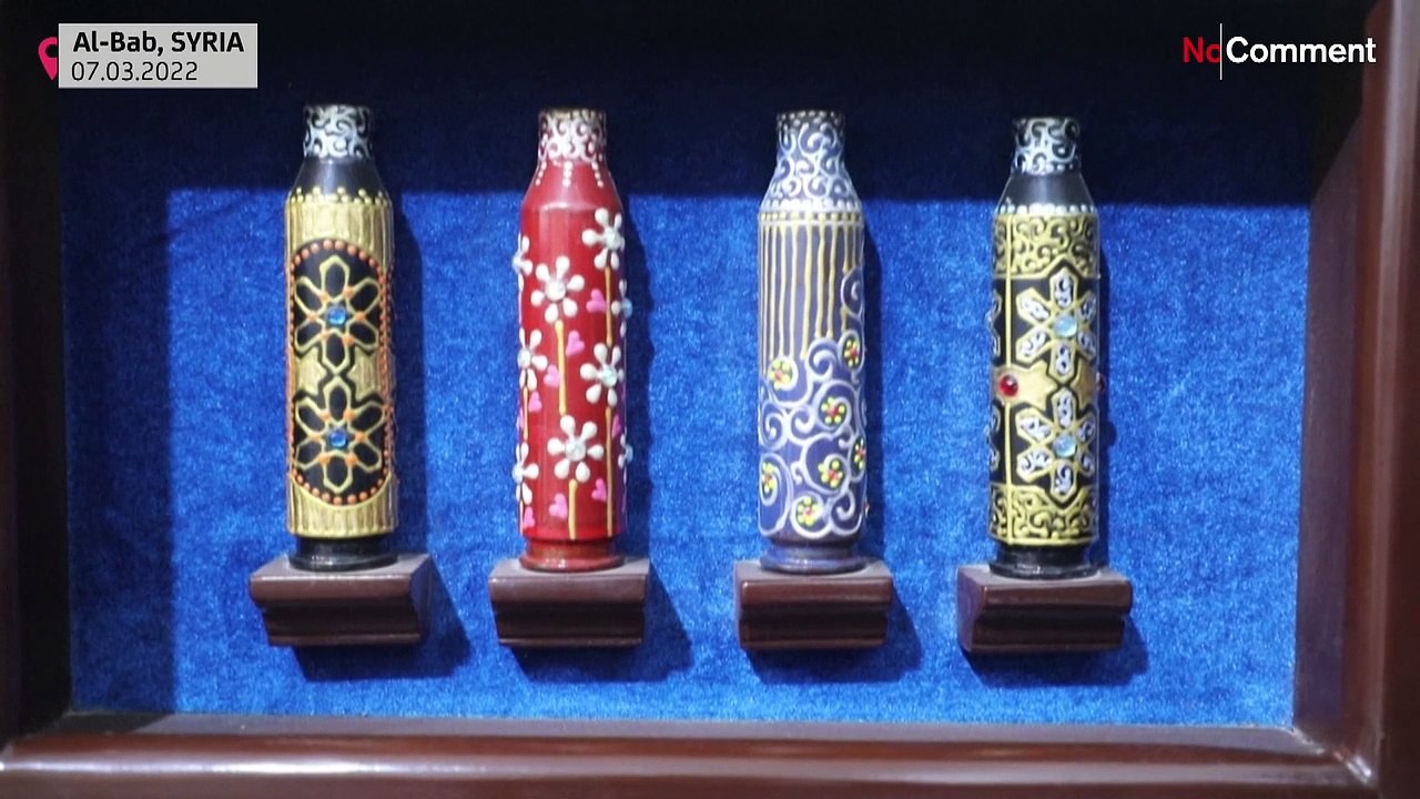 'Botschaft der Liebe': Akram Abu al-Fawz macht aus Waffen wunderschöne Kunst