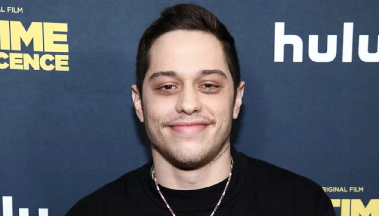 Kanye West Responds to Pete Davidson's Text Messages About His Mental Health & Kim Kardashian | THR News