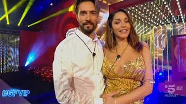 Lieto fine tra Alex Belli e Delia Duran al GF Vip. Soleil Sorge: Speriamo sia la volta buona Nel c