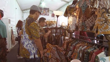 Style District (S4) EP4: Persaingan sengit musim perayaan