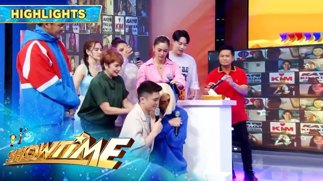 It's Showtime hosts give Vice a Group Hug | It's Showtime