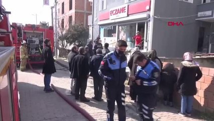 SİLİVRİ'DE JENERATÖRÜN PATLAMASIYLA ECZANEDE YANGIN ÇIKTI