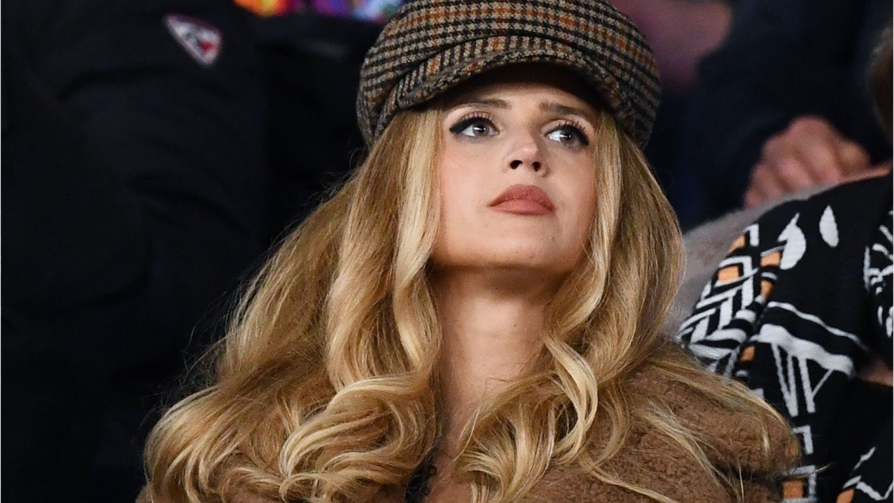 FEMME ACTUELLE - Julie Obispo : resplendissante en brune