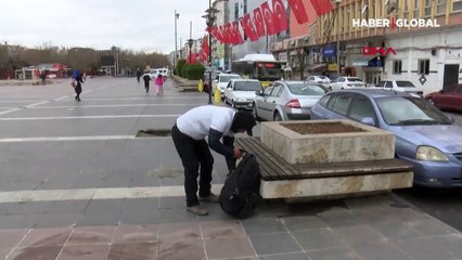6 yıldır görmediği oğlu için 2 aydır yürüyen dizi oyuncusu Yalçın Çalışkan Diyarbakır'a ulaştı