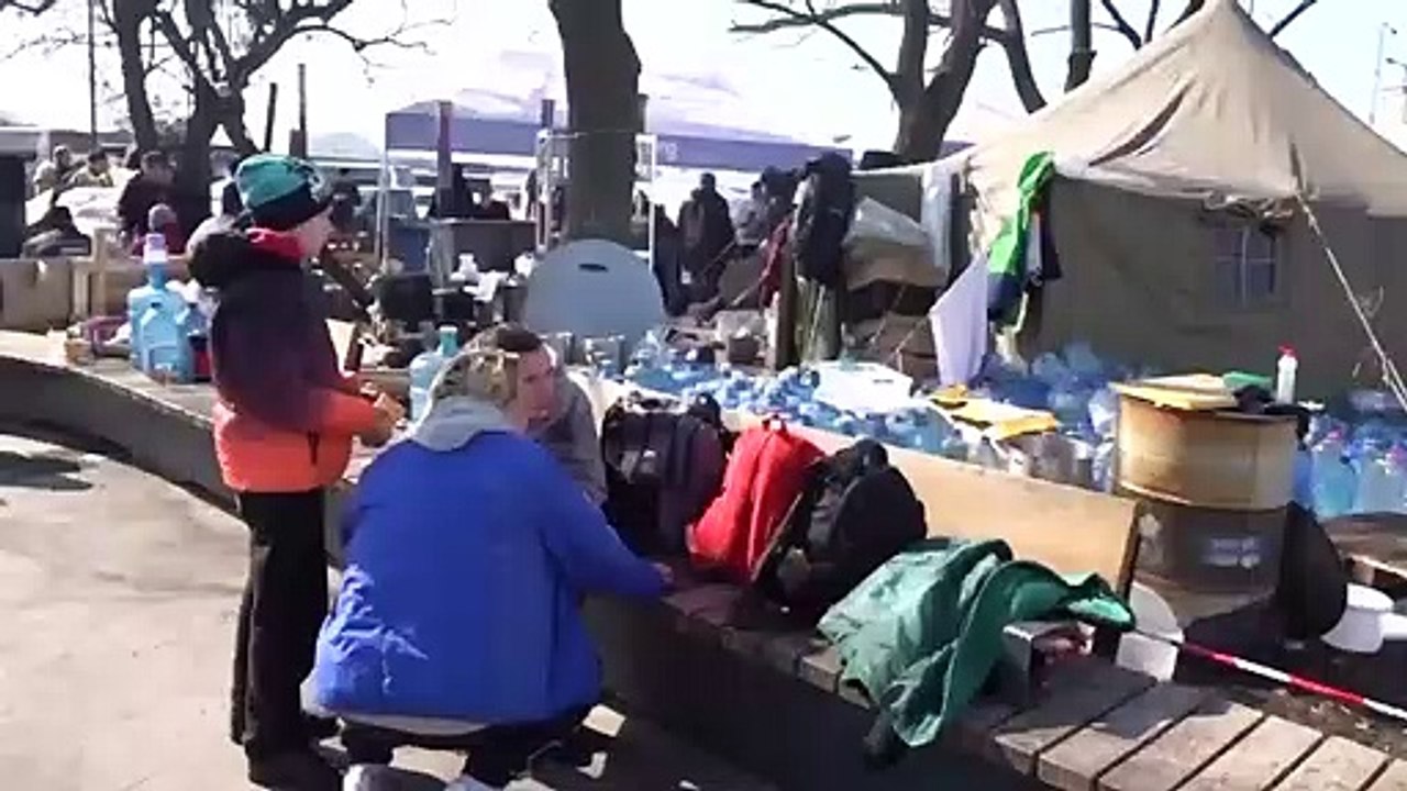 Canlı yayında Lviv'de siren sesleri!