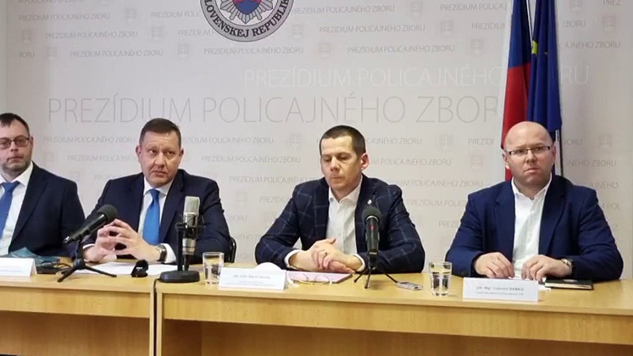 ZÁZNAM: Pre spoluprácu s ruskou rozviedkou obvinili dve osoby, Pavlovi B. navrhli väzbu