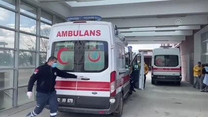 Üzerine su pompası devrilen işçi ağır yaralandı