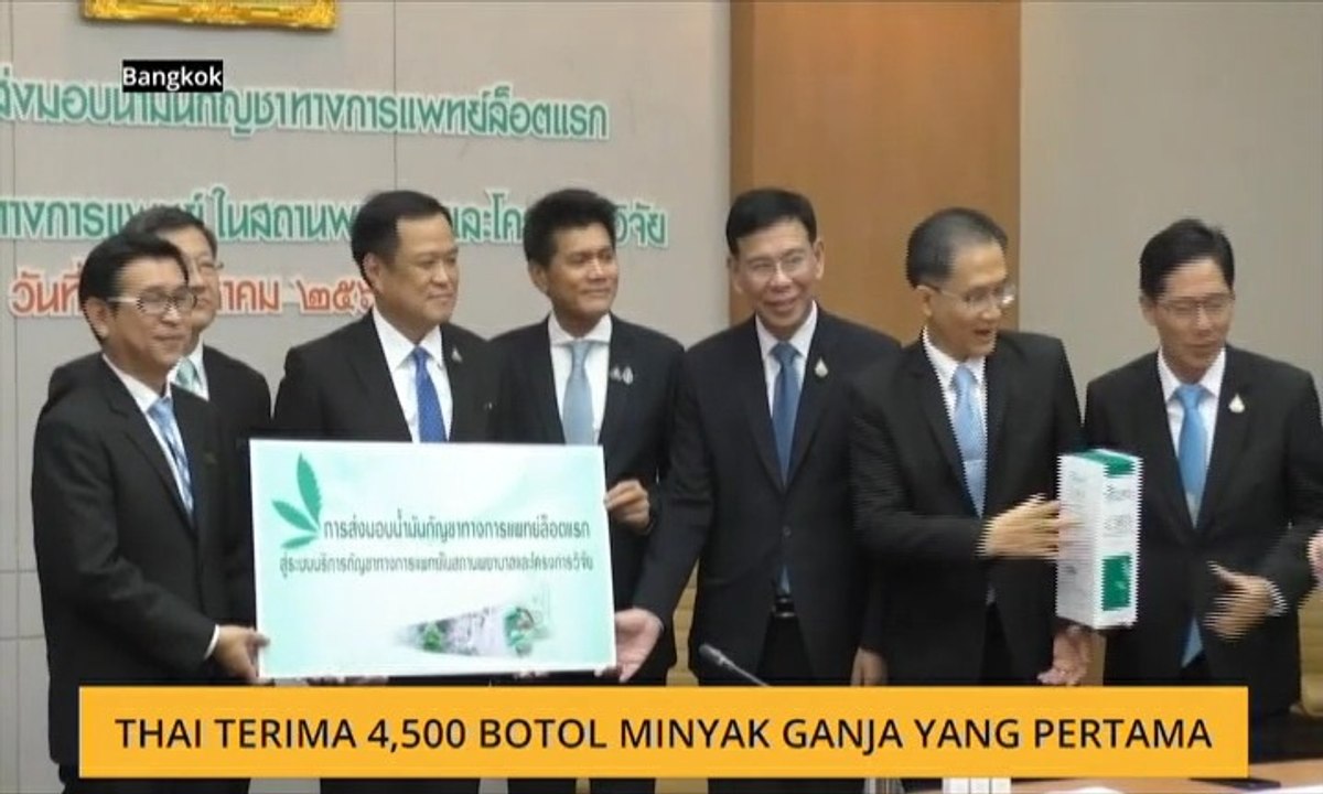 Thai terima 4,500 botol minyak ganja yang pertama