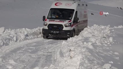 Erciş'te yolu kapanan mahalledeki kalp hastası için seferberlik