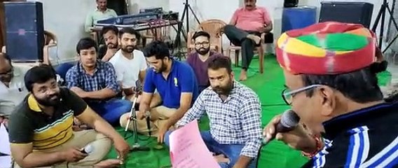 Holi - होली पर परवान चढ़ेगी पारंपरिक श्लील गाली गायन गेरें, Video देखें...