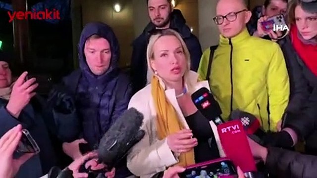 Rus kanalında pankart açan editörle ilgili gelişme: 14 saatten fazla sürdü!