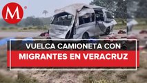 Camioneta sufre accidente al transportar migrantes, hay 3 muertos