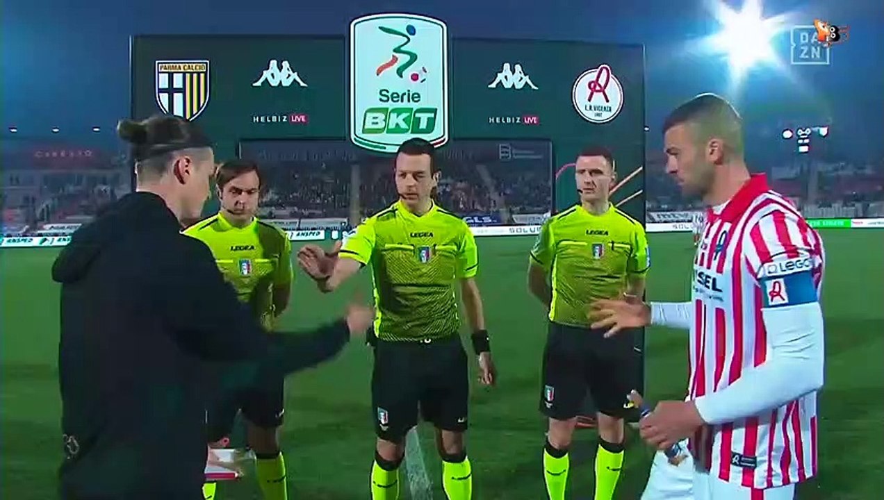Vicenza v Parma