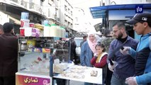 عربات وأكشاك تقدم المأكولات الشعبية الشتوية في دمشق