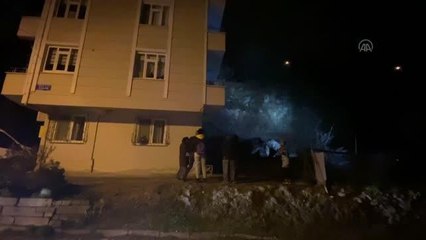 Heyelan nedeniyle 5 katlı binada yaşayanlar tahliye edildi