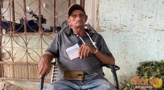 Mesmo doente, famoso aboiador de Cajazeiras tem auxílio suspenso e faz apelo para não passar fome