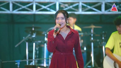 Yeni Inka - PECAH SERIBU | Hanya Dia Yang Ada Diantara Jantung Hati