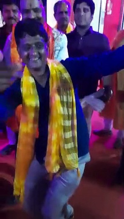 फाग गीतों पर राधा-कृष्ण को रिझाया, फूलों से खेली होली