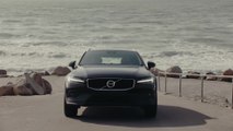 2023 Volvo V60 Cross Country B5 AWD Driving Video in Onyx Black
