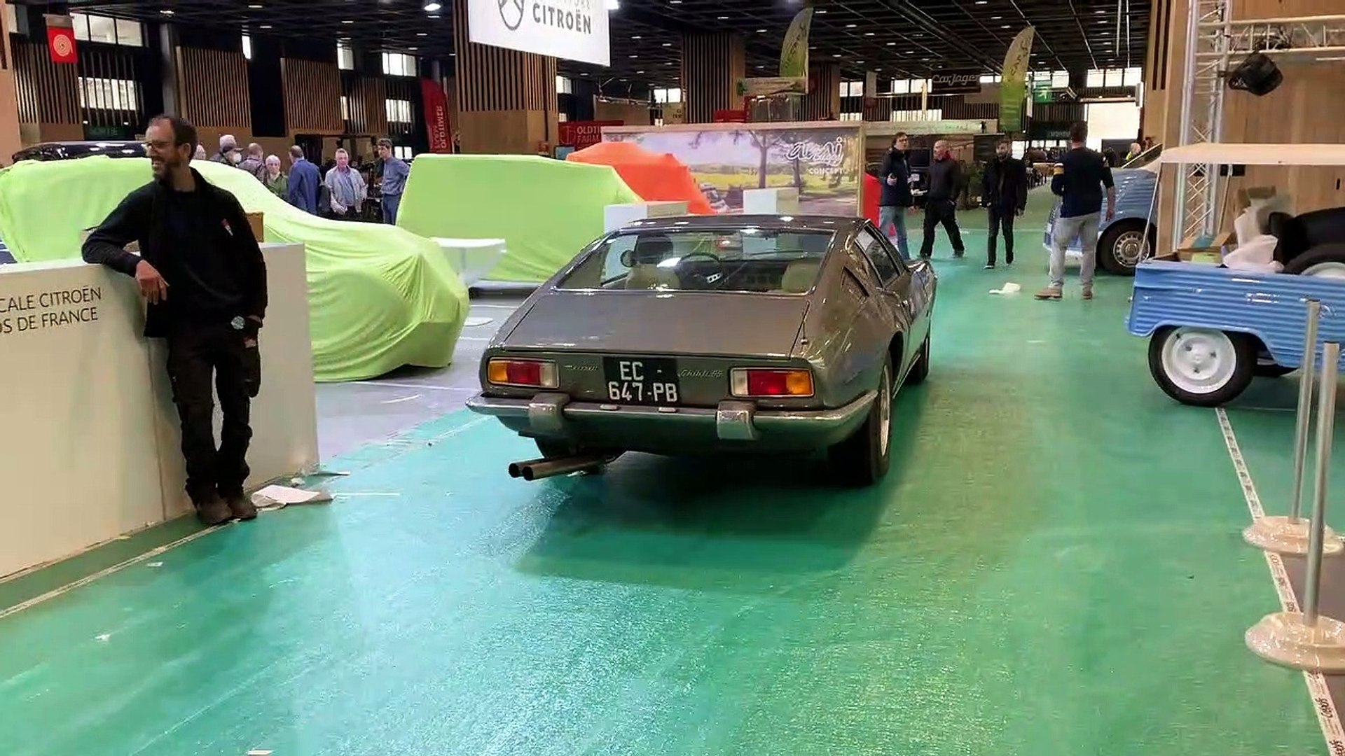 ⁣Rétromobile 2022 : installation d'une Maserati Ghibli sur le stand de Carjager