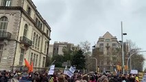 Inicio de la manifestación en Paseo de Gracia-Diagonal, debido a la huelga de de educación convocada por los Sindicatos
