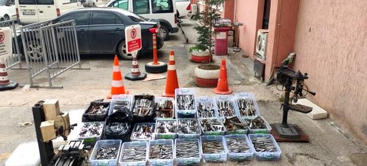 Son dakika: Kocaeli merkezli silah kaçakçılığı operasyonunda 44 zanlı yakalandı