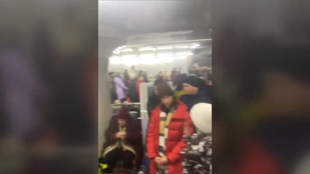 Refugiados ucranianos unidos por el dolor y la incertidumbre