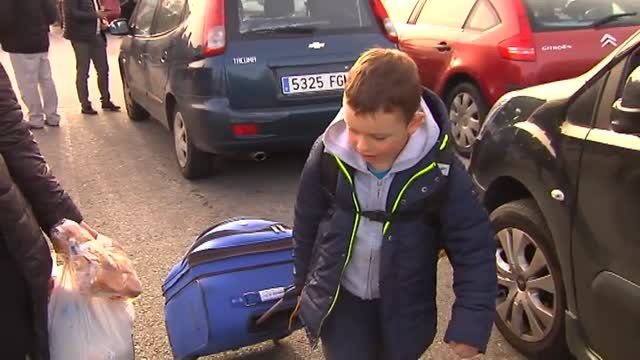 ONGs y ciudadanos anónimos se vuelcan en traer refugiados a España