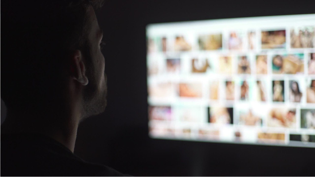 Kriminalstatistik 2021: kinderpornografie nimmt in bayern dramatisch zu