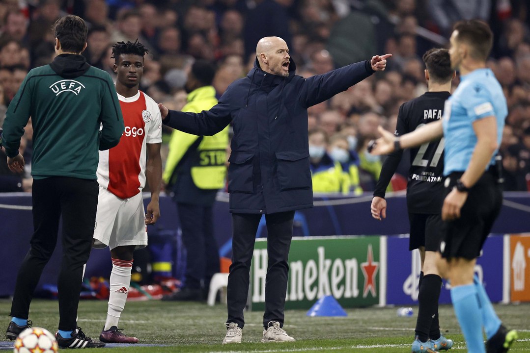 '… dann kam der Freistoß, der keiner war': Ten Hag hadert nach Achtelfinal-Aus