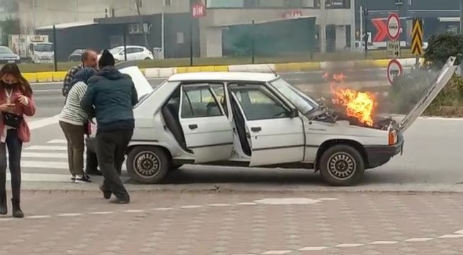 LPG’li araç alev aldı, korku dolu dakikalar kameralara yansıdı