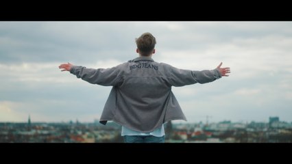 Iggi Kelly - In The Middle