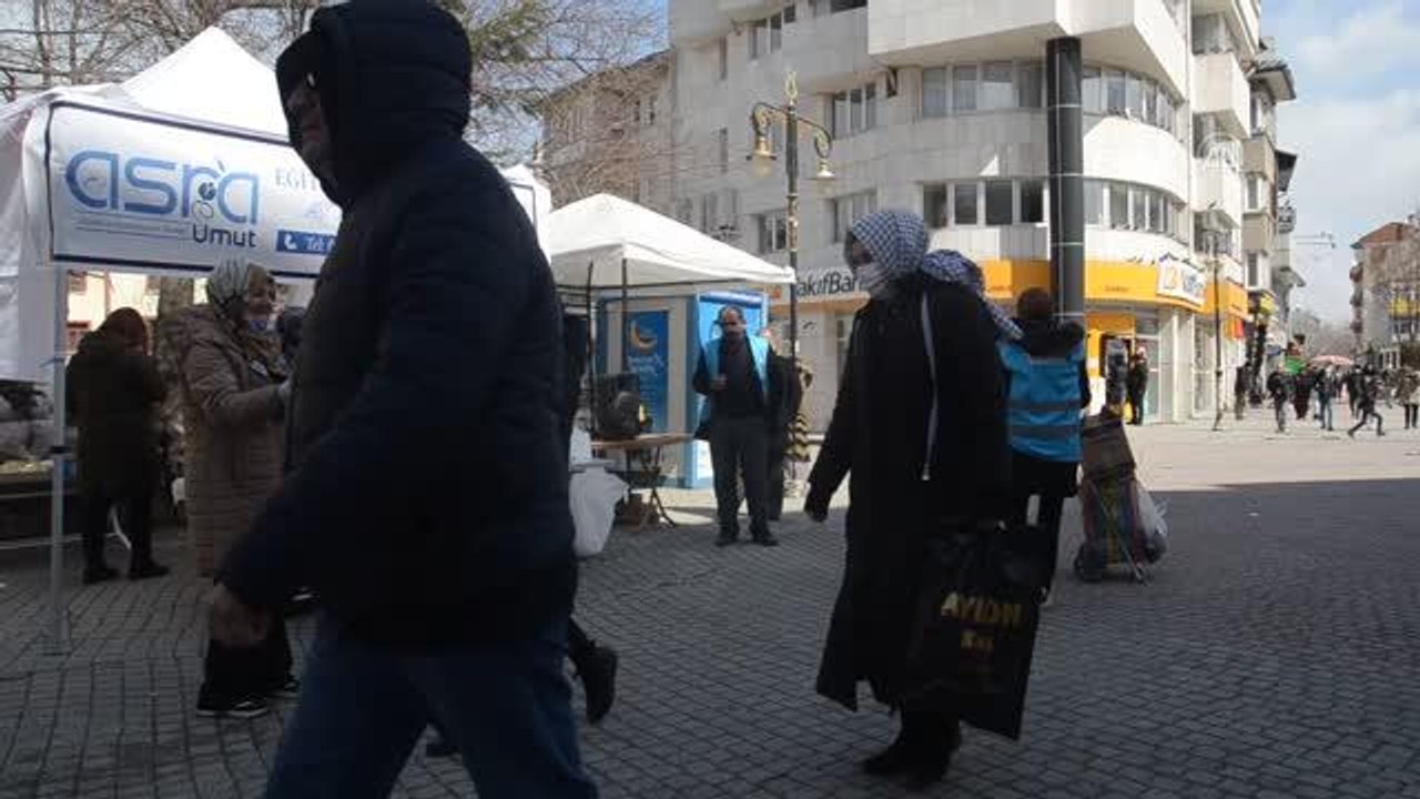 Vatandaşlara "Mehmetçik menüsü" ikram edildi