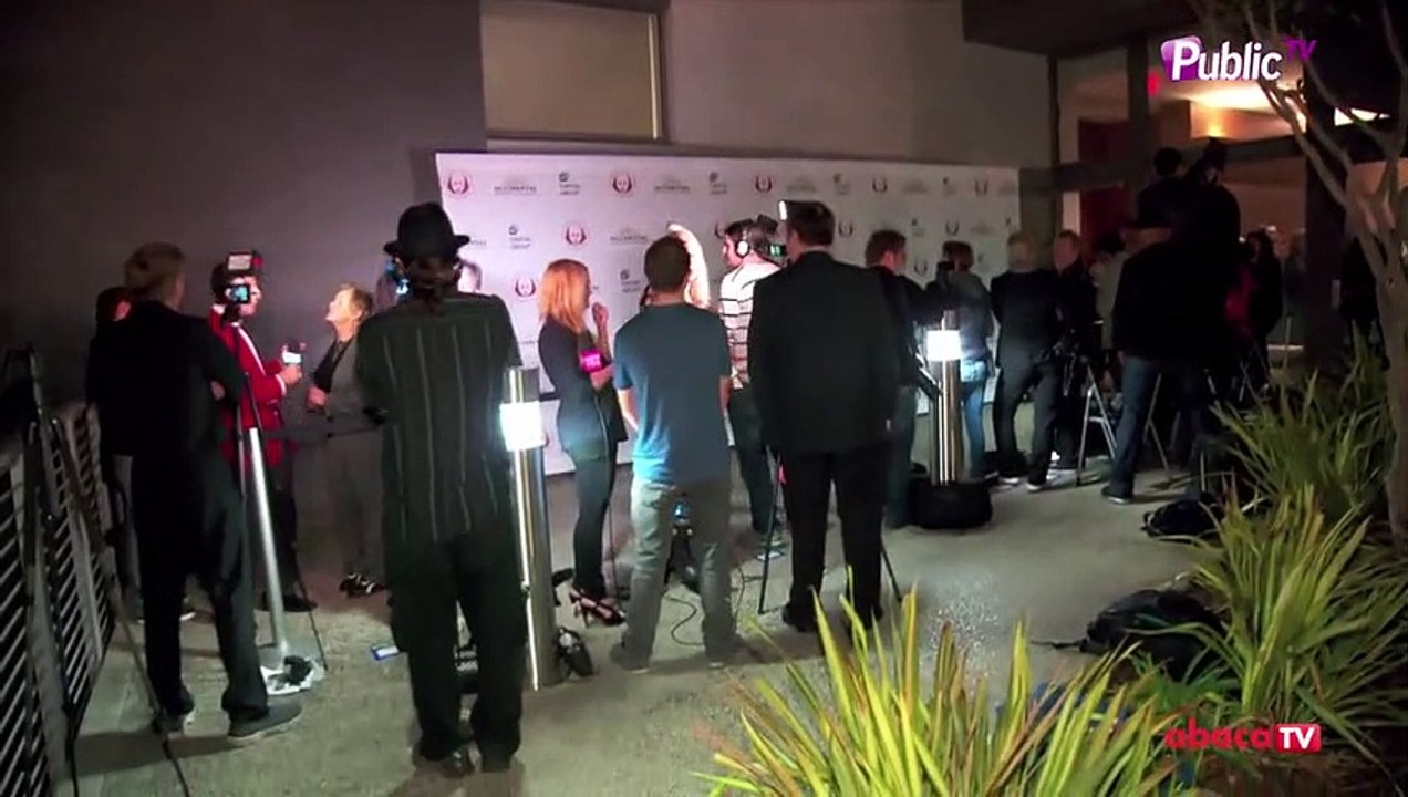 Exclu vidéo : Tom Hanks : Dévoué à Shakespeare pour la bonne cause !