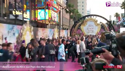 Johnny Depp : sa nouvelle coupe de cheveux au top à l’avant-première de Alice aux Pays des Merveilles 2 !