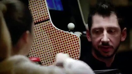 Clara Morgane explique les raisons qui l'ont poussé vers le cinéma X à 19 ans