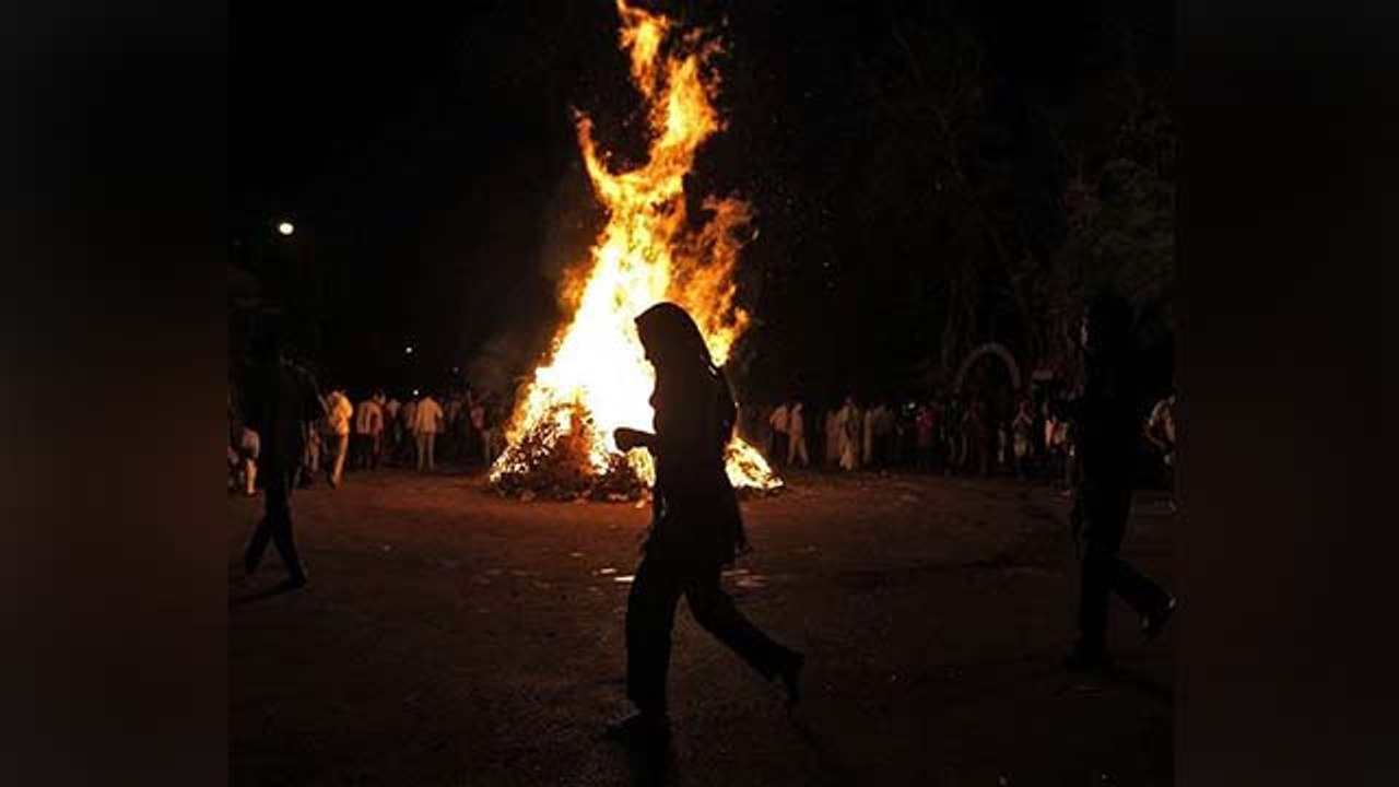 Holika Dahan 2022: होलिका दहन के बाद क्या करना चाहिए | Holika Dahan Ke Bad Kya Kare | Boldsky