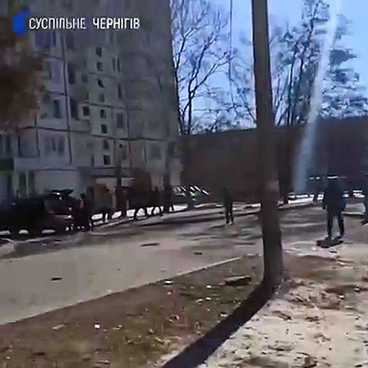 Ucraina: razzo colpisce persone in fila per comprare il pane, diversi morti