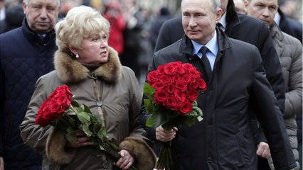 VOICI - « C'est un vampire " : Lioudmila, l'ex-femme de Vladimir Poutine, le charge et ne mâche pas ses mots