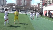 Futbol: Turkcell Kadın Futbol Süper Ligi: Hakkarigücü -1 Çaykur Rizespor - 0