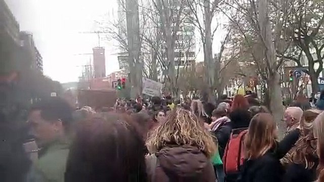 Manifestación de profesores en el segundo día de huelga