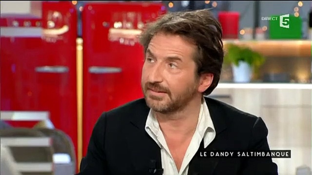 Edouard Baer touché par les mots d'Isabelle Nanty