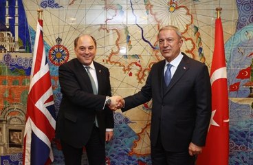 Son dakika haber: Bakan Akar, ABD Savunma Bakanı Austin ile görüştü