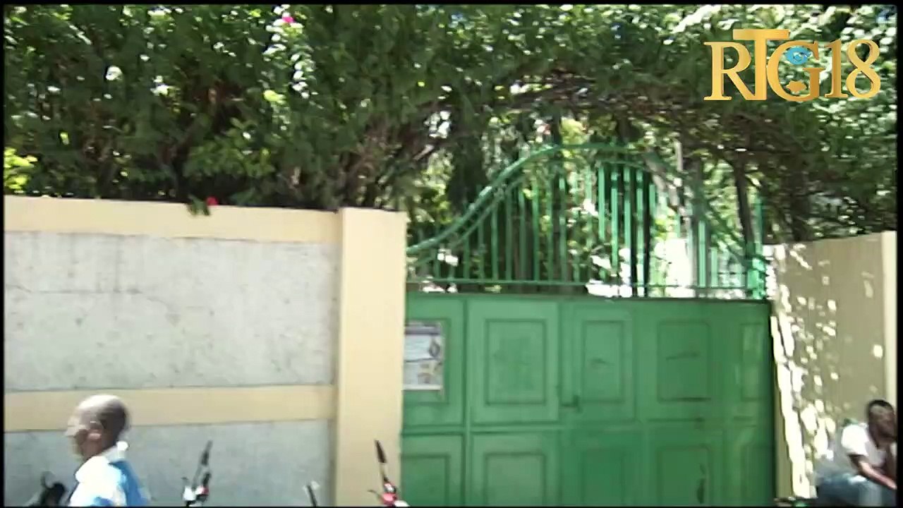 Anbasad "Chine Taïwan" nan peyi Dayiti remèt yon kantite materyèl bay plizyè polisye andikape.