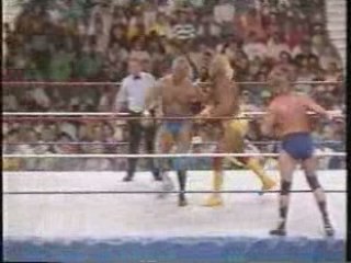 Hulk Hogan & Rowdy Roddy Piper vs Ric Flair & Sid Justice