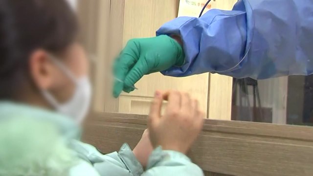 [더뉴스] 신규 확진 60만 명대 '역대 최다'...오미크론 정점은? / YTN